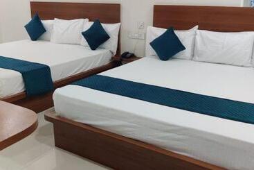 בית מלון כפרי Mayura Residency