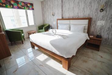 בית מלון כפרי Northwind Mohali