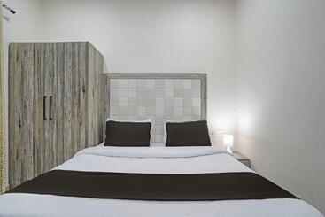 호텔 Oyo The Grand Rediance