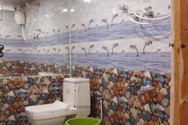 Ramu Green Lake Cottage