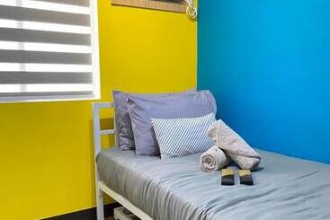 هتل آپارتمان Maxine Staycation