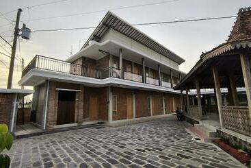 ペンション Nez S Guesthouse Syariah