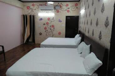 فندق Kalpana Guest House , Bareilly