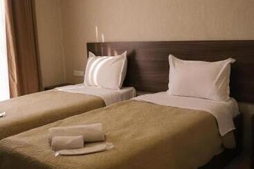 فندق Kisi Garden