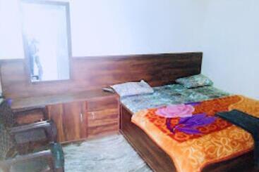 ホテル Prince Tourist Lodge,fatehpur Sikri