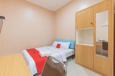 فندق Reddoorz Syariah Near Alun Alun Palimanan
