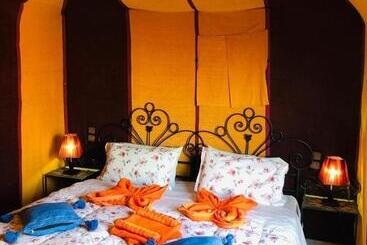 هتل Sahara Trips Camp