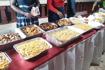 Ocean Breeze Hotel & Restaurant