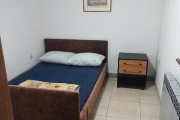 پانسیون Apartman Sm Ik 1