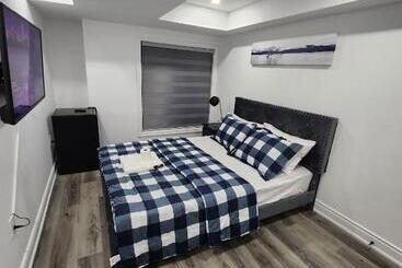 بنسيون New Modern Room In Innisfil