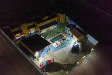 הוסטל Pousada Zarah