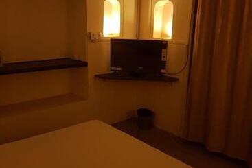 בית מלון כפרי Chhoti Kothi   A Heritage Homestay By The Ganges