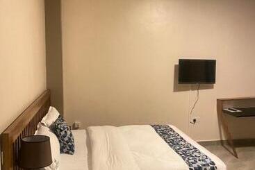 هتل Global Connect Property