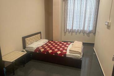 Hotel Oyo Decent Inn