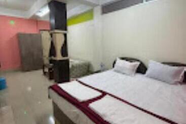 Отель Roop Amrit Guest House , Agartala