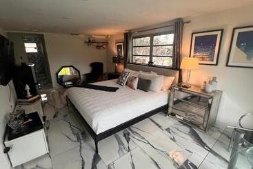 بنسيون Paradise Gardens Wilton Manors  Male Only