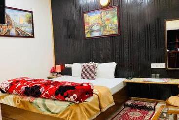 膳宿费 Solan Regency