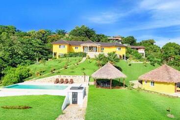 민박 Cap Mora Mora