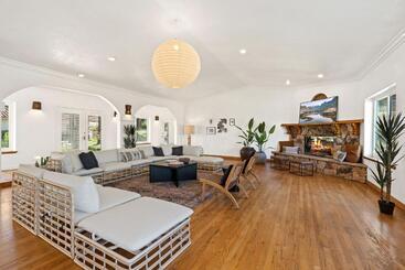 Edna Terrace By Fieldtrip Resort Style Estate With Pool Spa Meditation Game Room