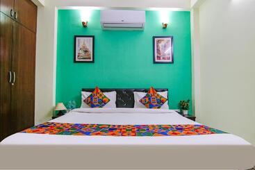 Отель Aruba Suites