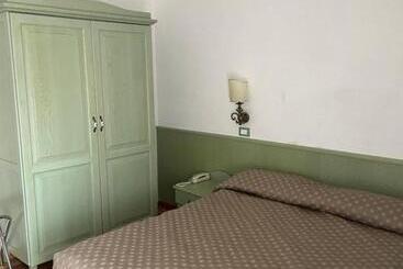 בית מלון כפרי Mille Pini