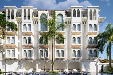 هتل The Wander By Sarai