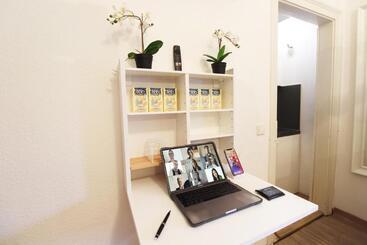 Hotell Ulm Zentrum   Komplettes Zimmer, Hochbett, Android Tv & Eigenem Bad   Perfekt Für Familien & Gruppen