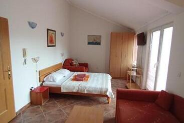 Markovic Apartmani Becici