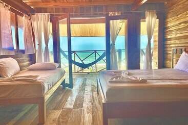 פנסיון Hostal Mocambo Beach