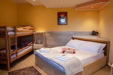 Пансион Villa Zoe   Suite Con Sauna