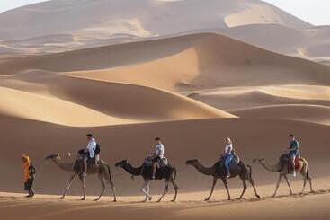 Riad Chorroq Merzouga