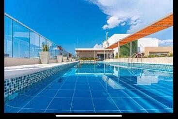 هتل آپارتمان Salguero Suites Resorts