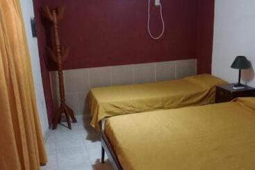 ユースホステル Posada Cuatro Hermanos