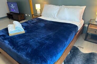 アパートホテル Deluxe Suite In Uptown Bgc With Fountain View