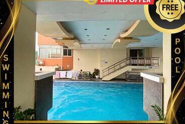 Отель Free Pool N Free Sauna Access Oceanview Balcony In The Heart Of Manila, Front Of Robinsons Mall, Wal