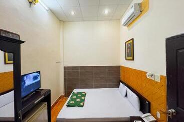 هتل Khách Sạn Nam đô 1