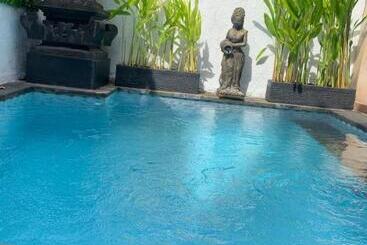 פנסיון Chua Guest House Canggu