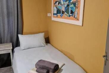 Пансион Serval Guest House