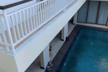 פנסיון Soleil Suites Petitenget By The Jero 18