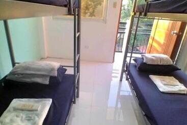 旅馆 The Riverfront Residences In San Carlos City, Pangasinan