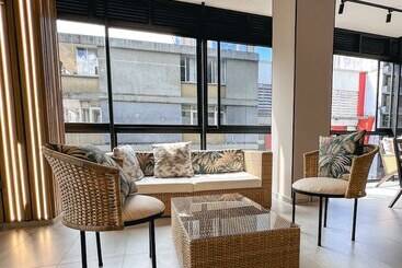 호텔 Balmoral Plaza