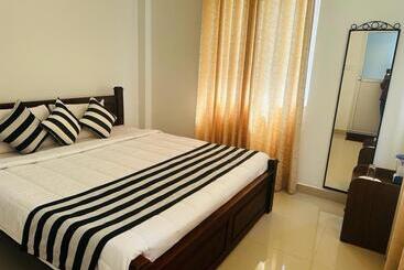 فندق Golden Resort