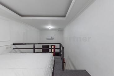 فندق Jm Guest House Lamaran Redpartner