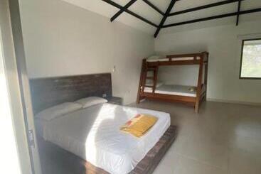 호텔 Las Palmas Melgar