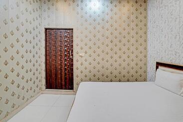 فندق Oyo Krishna Restaurant Near Line Paar