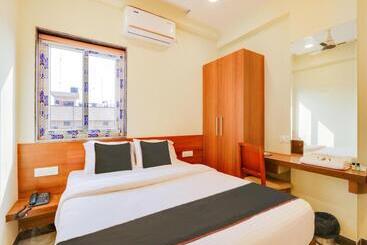 酒店 Collection O Srp Luxurys