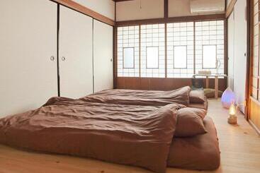 بنسيون Guesthouse & Sauna 杜(mori)