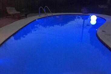 بنسيون La Adventura Villa