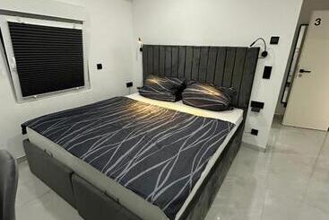 Пансион Moparts