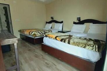 渡假胜地  The Badalstops By Om Ds